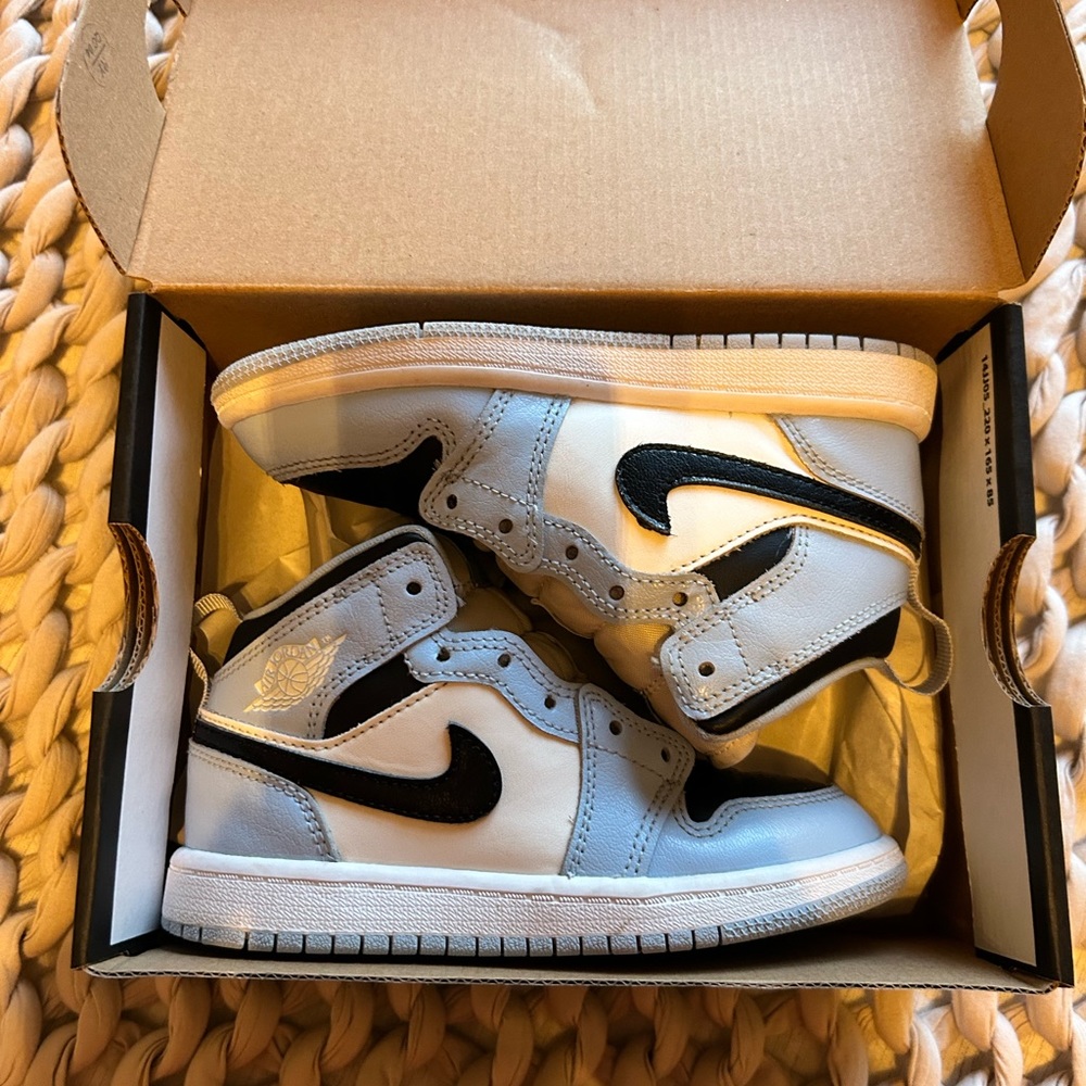 kids ice blue/white jordans size 11